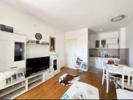 Izdavanje, jednosoban stan, 43m², City Kej, Podgorica - image 4