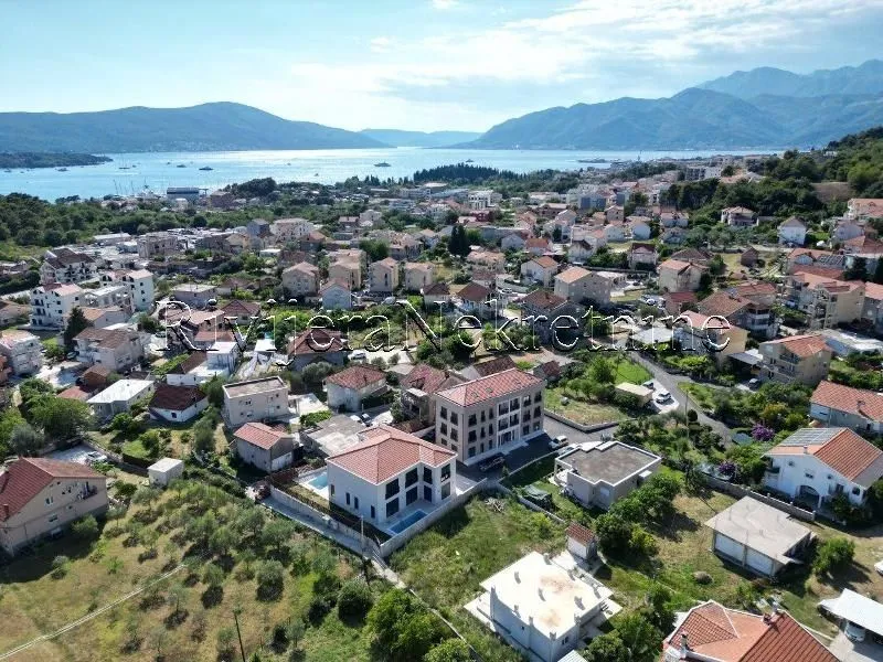 Prodaja, dvosoban stan, 61m², Tivat, Crna Gora