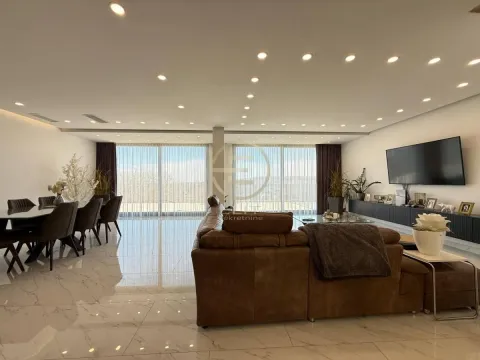 Prodaja, kuća, 173m², Sremska Kamenica, Petrovaradin - image 3