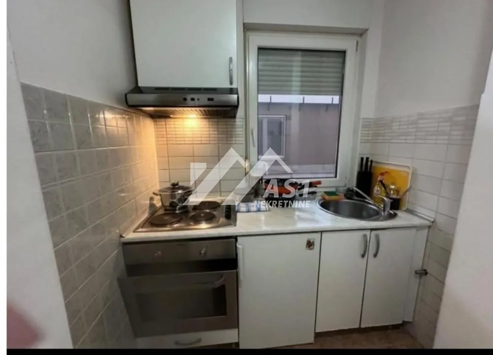Izdavanje, jednosoban stan, 31m², Liman 4, Novi Sad Sve Podlokacije