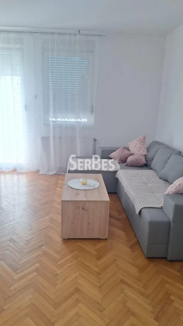 Izdavanje, jednosoban stan, 34m², Sajam, Novi Sad Sve Podlokacije