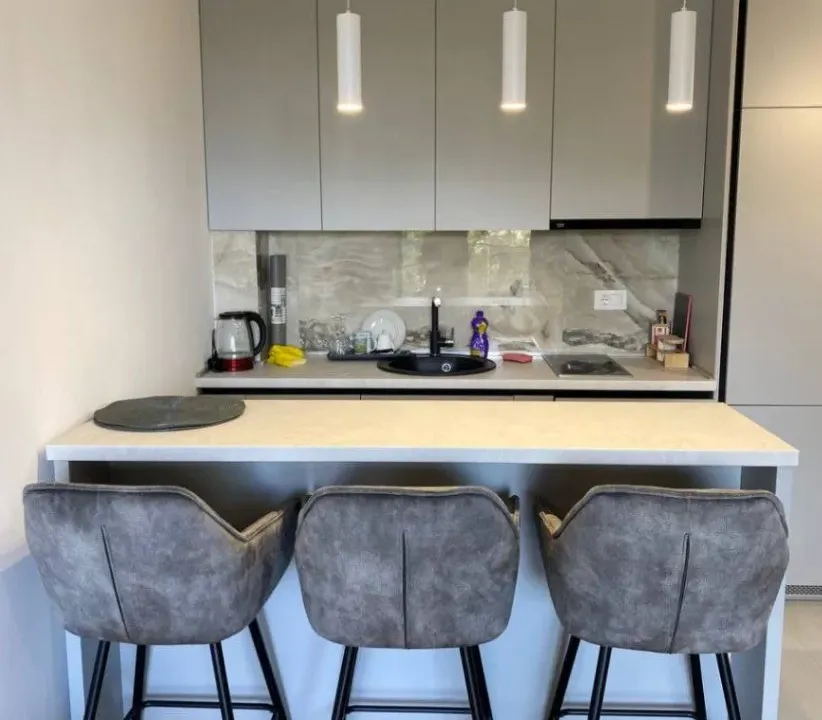 Izdavanje, jednosoban stan, 63m², Marići, Tivat