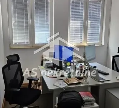 Izdavanje, poslovni prostor, 130m², Stari Grad, Beograd - image 6