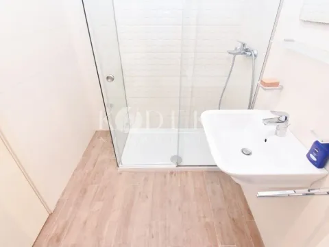 Izdavanje, jednosoban stan, 39m², City Kej, Podgorica - image 3