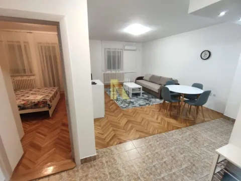 Izdavanje, dvosoban stan, 50m², Bulevar Oslobodjenja, Novi Sad Sve Podlokacije - image 7