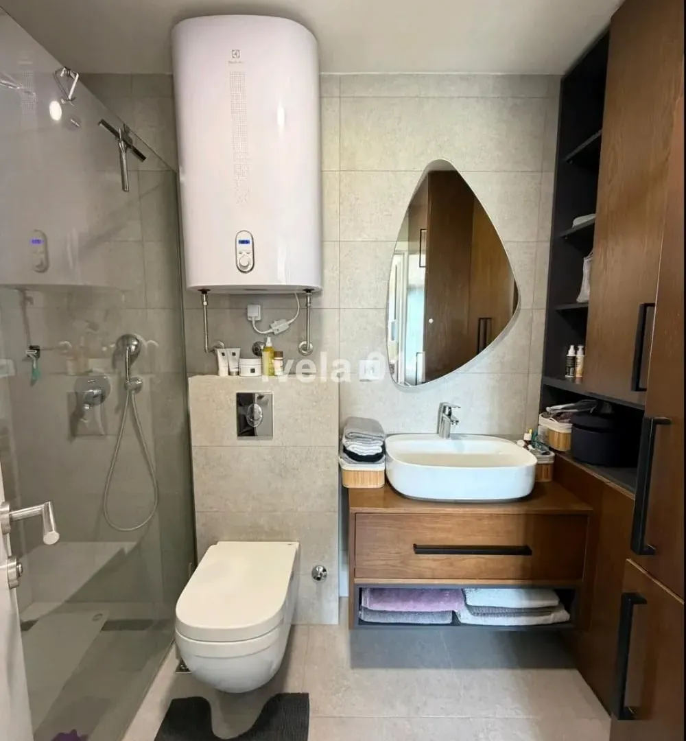 Prodaja, četvorosoban stan, 100m², Novi Beograd Blok 63, Novi Beograd Sve Podlokacije