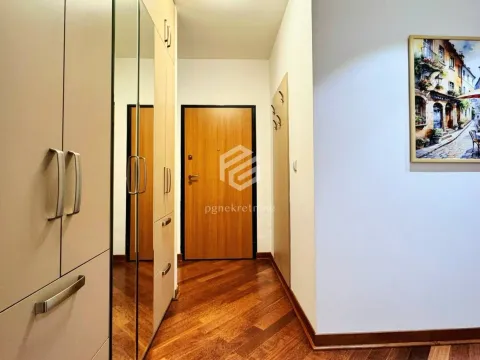 Izdavanje, jednosoban stan, 50m², Krivi Most, Podgorica - image 14
