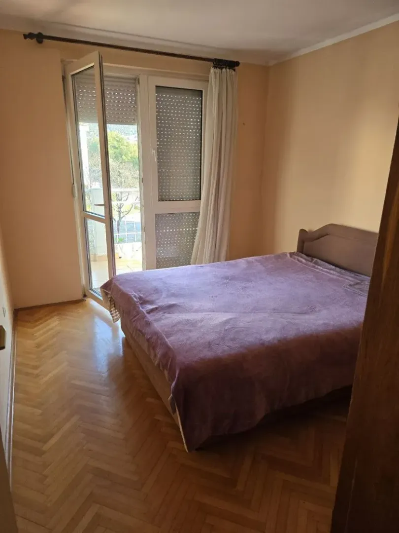 Rent, two bedroom apartment, 80m², Centar, Bar