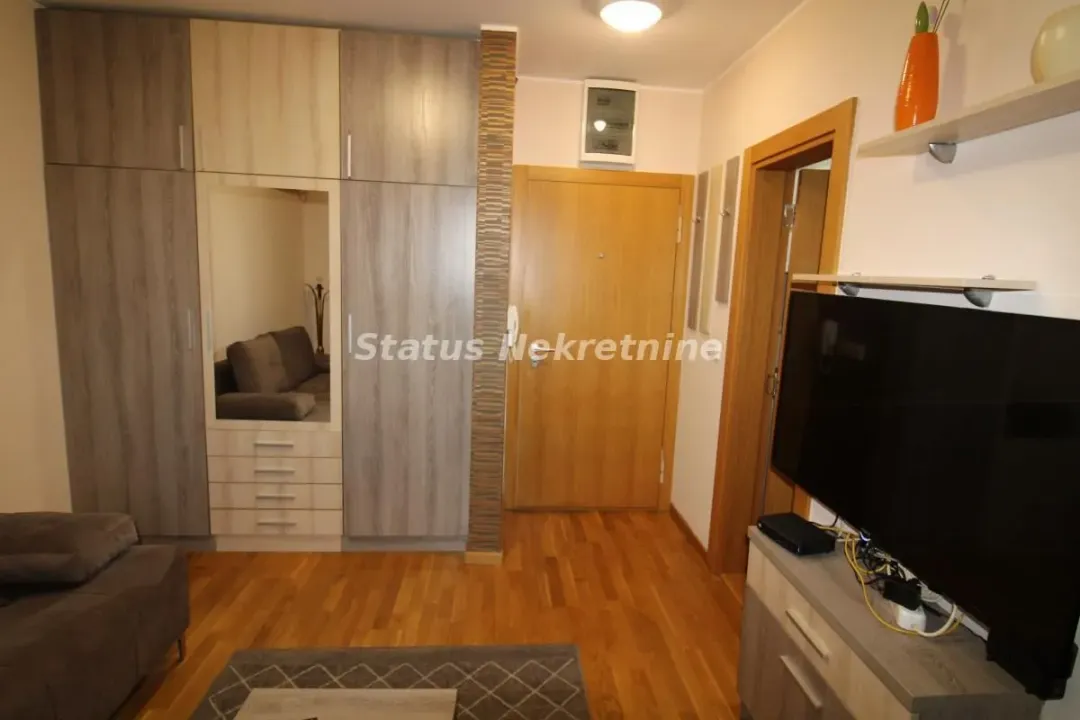 Rent, studio apartment, 24m², Centar, Novi Sad
