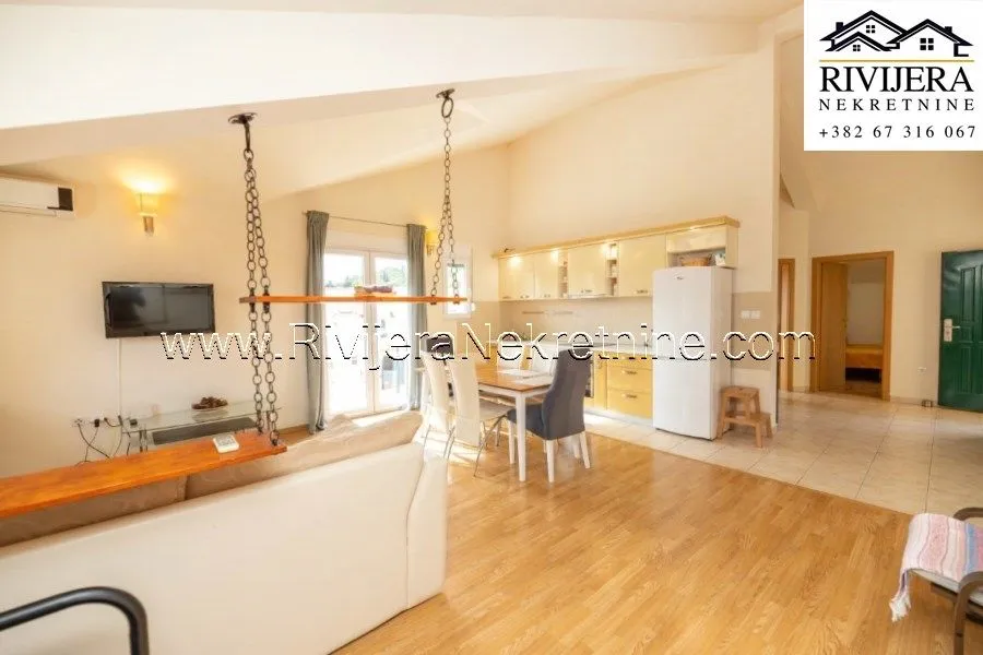 Prodaja, dvosoban stan, 82m², Đenovići, Herceg Novi