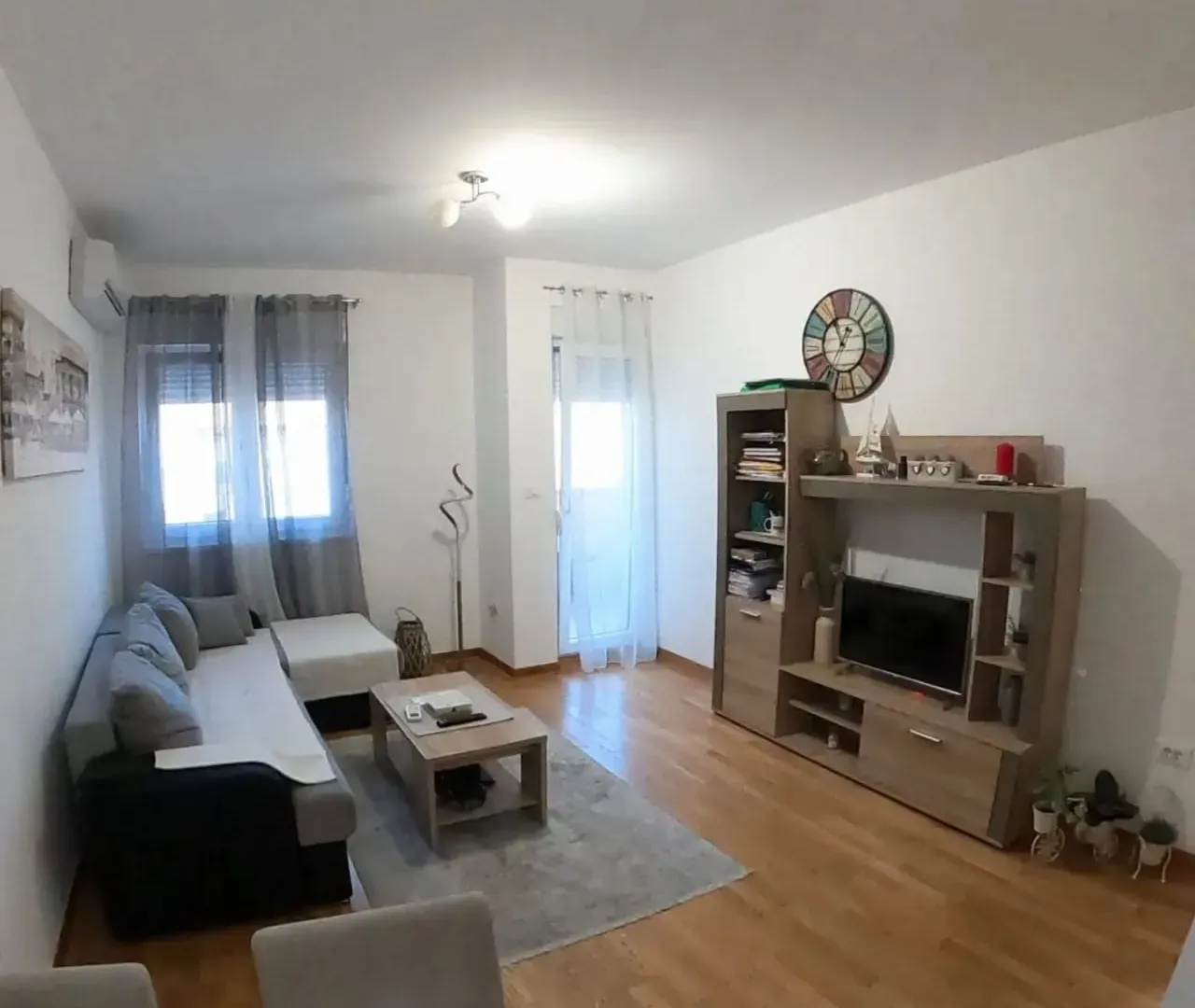 Izdavanje, jednosoban stan, 43m², City Kej, Podgorica