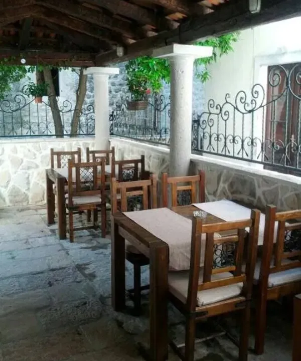 Sale, house, 162m², Risan, Kotor