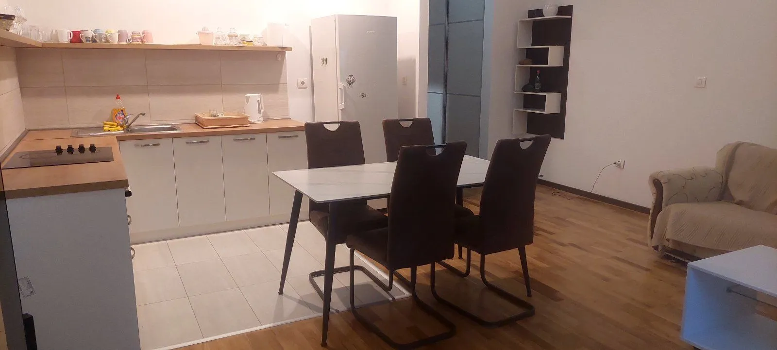 Izdavanje, stan, 60m², Budva, Crna Gora