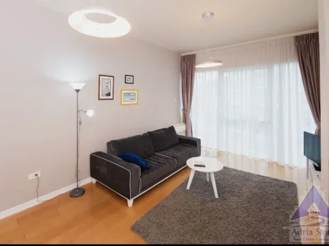 Prodaja, jednosoban stan, 65m², Centar, Budva - image 6