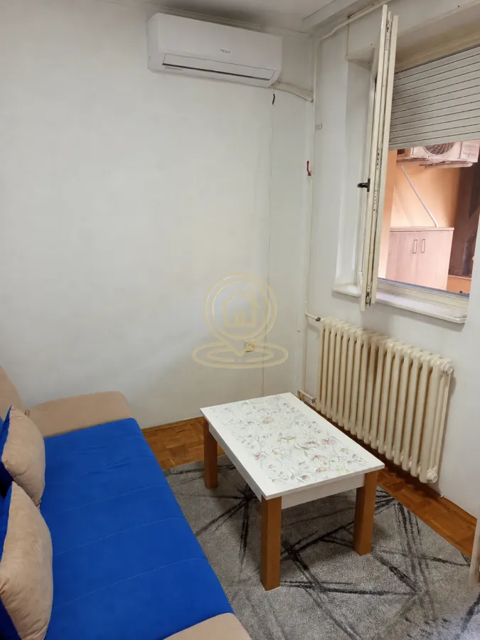 Izdavanje, garsonjera, 22m², Salajka, Novi Sad Sve Podlokacije