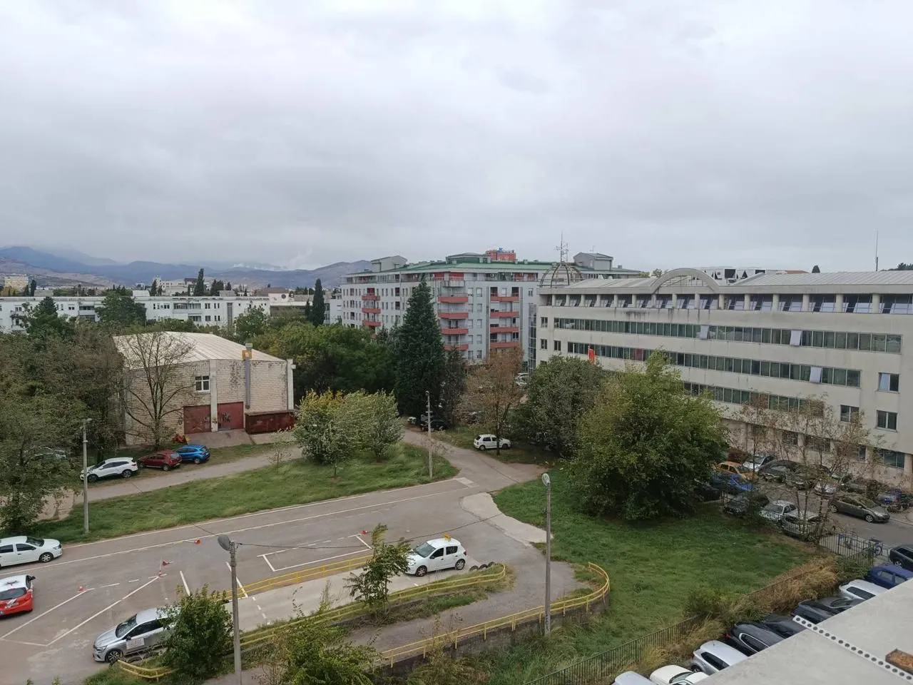 Izdavanje, kuća, 100m², Preko Morače, Podgorica