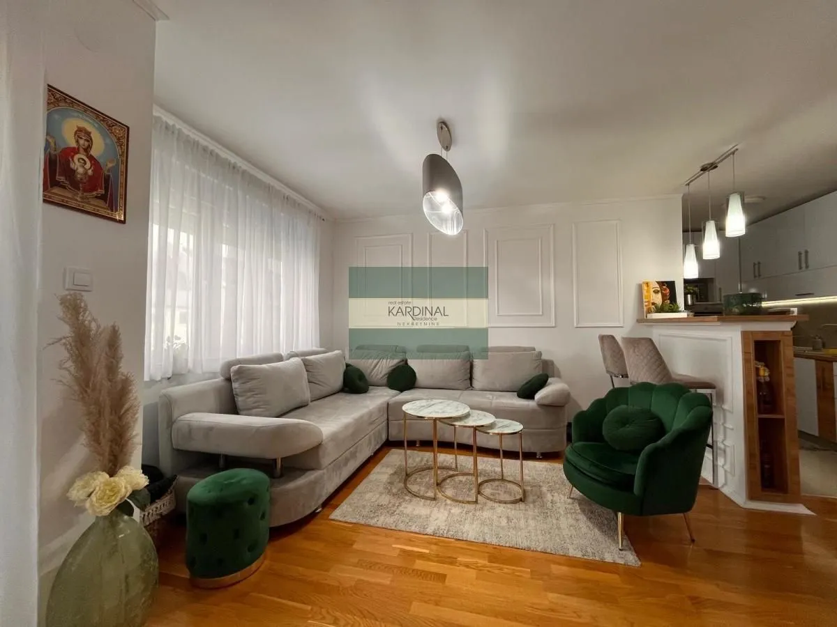 Prodaja, stan, 100m², Satelit, Novi Sad Sve Podlokacije