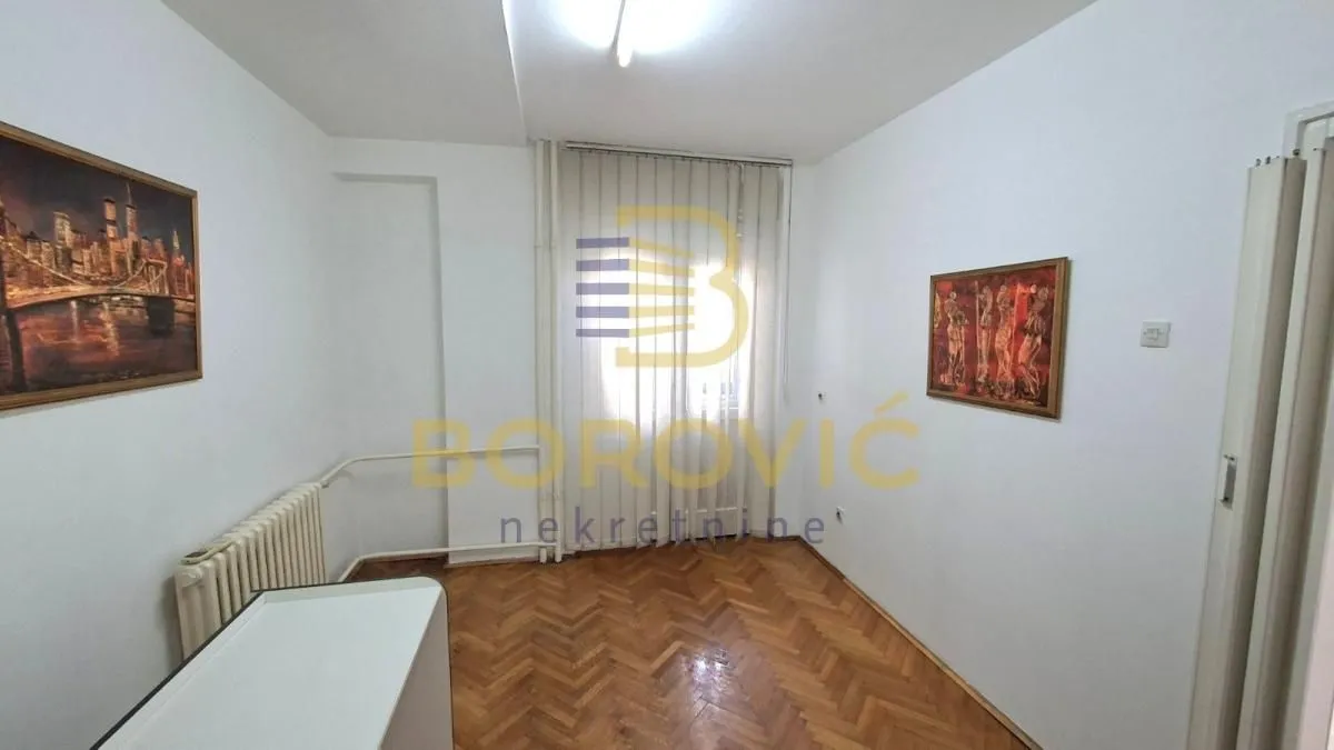 Rent, three bedroom apartment, 54m², Stari Grad, Beograd