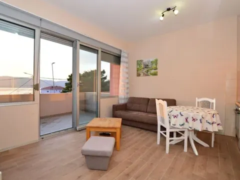 Izdavanje, jednosoban stan, 45m², Kumbor, Herceg Novi - image 7