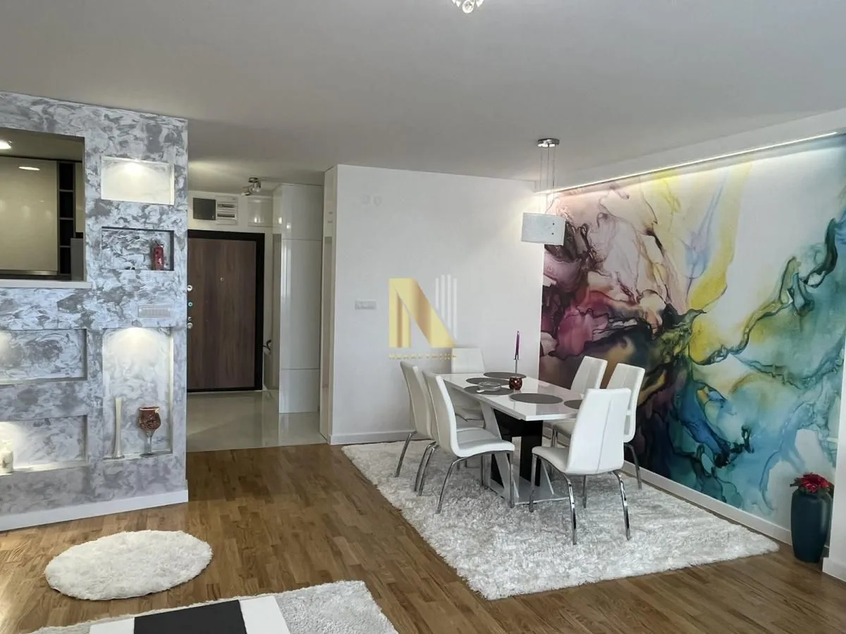 Prodaja, četvorosoban stan, 101m², Salajka, Novi Sad Sve Podlokacije