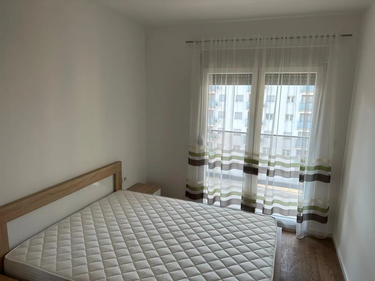Rent, one bedroom apartment, 44m², Pobrežje, Podgorica