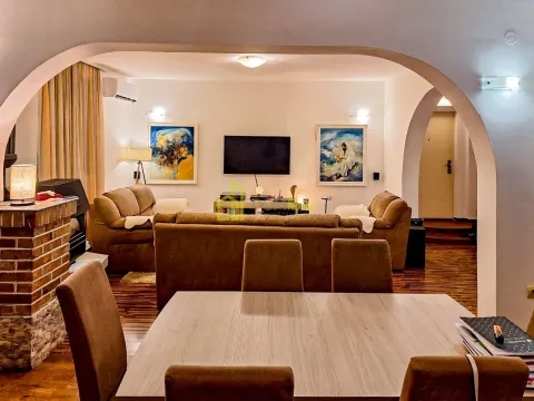 Sale, house, 220m², Masline, Podgorica - image 11