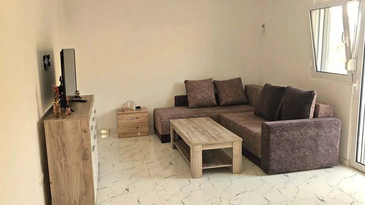 Rent, one bedroom apartment, 58m², Topolica, Bar