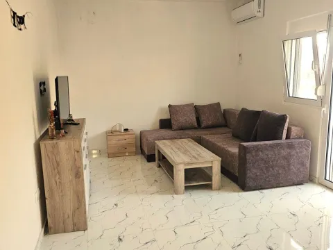 Rent, one bedroom apartment, 58m², Topolica, Bar - image 1