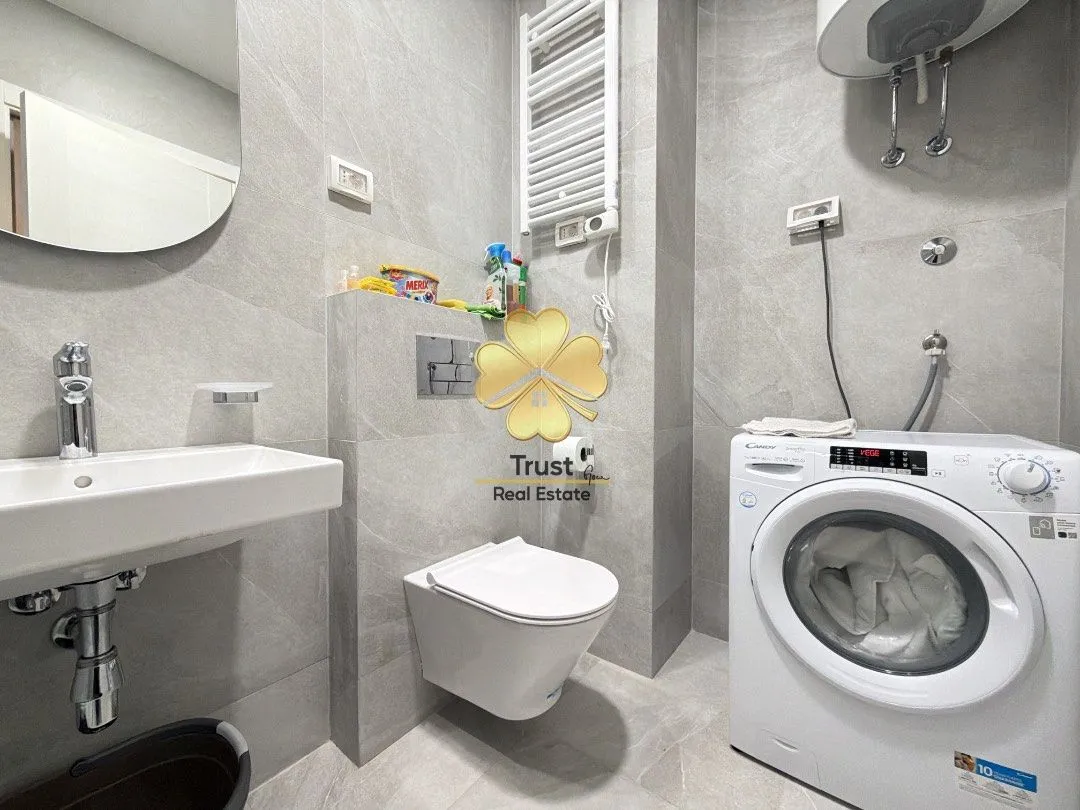 Izdavanje, jednosoban stan, 45m², Central Point, Podgorica