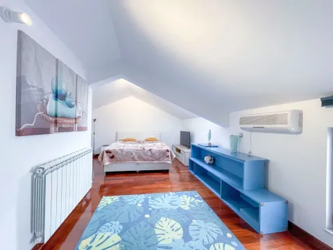 Prodaja, četvorosoban stan, 188m², Budva, Crna Gora - image 10