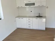 Izdavanje, poslovni prostor, 37m², Medijana, Niš - image 3