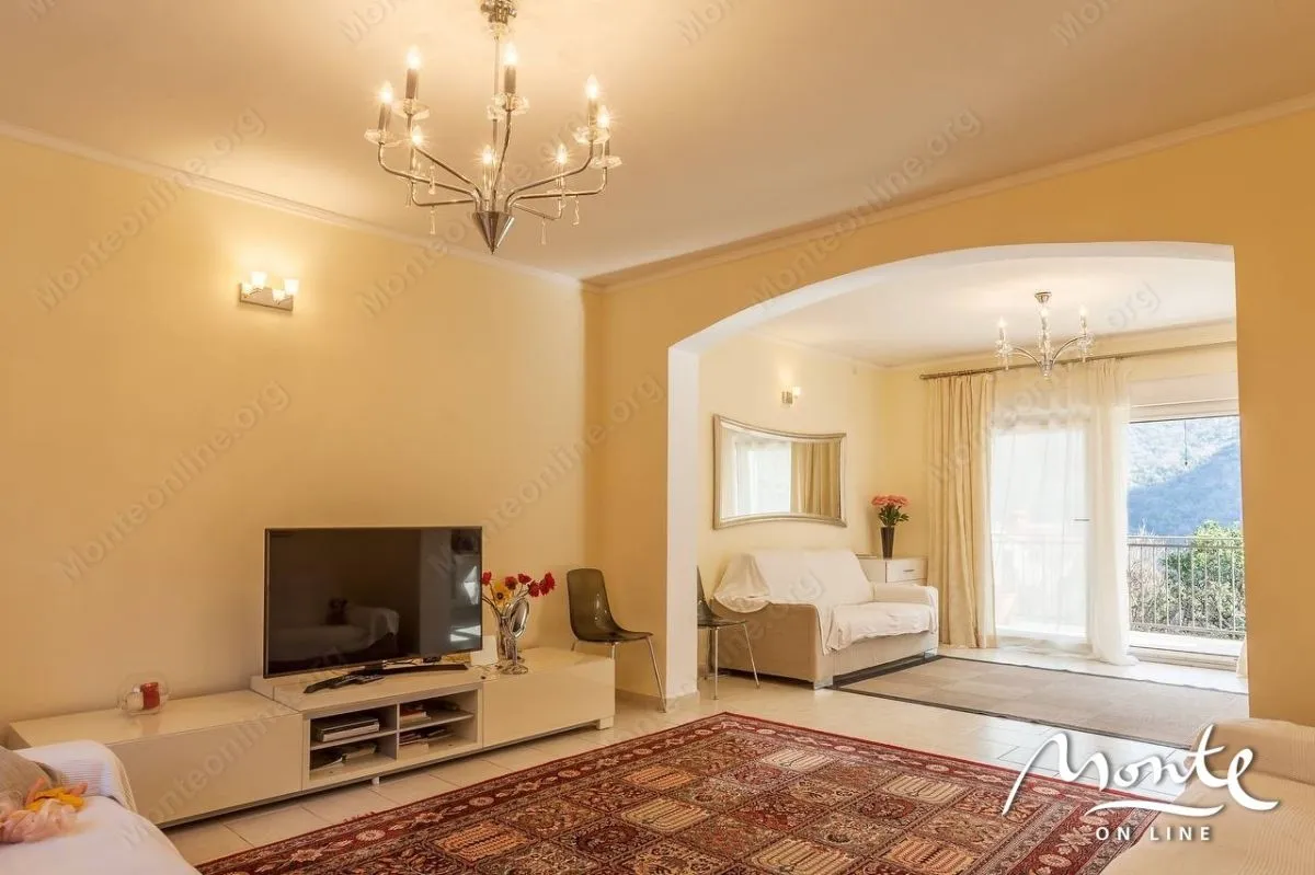 Prodaja, kuća, 180m², Morinj, Kotor