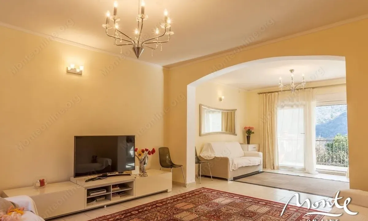 Prodaja, kuća, 180m², Morinj, Kotor