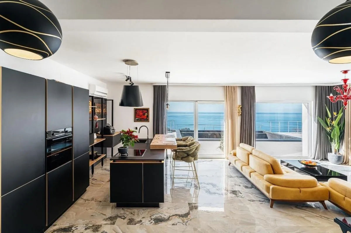 Sale, house, 350m², Reževići, Budva