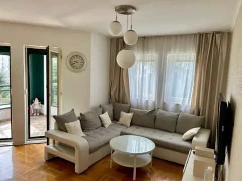 Izdavanje, jednosoban stan, 56m², Preko Morače, Podgorica - image 2