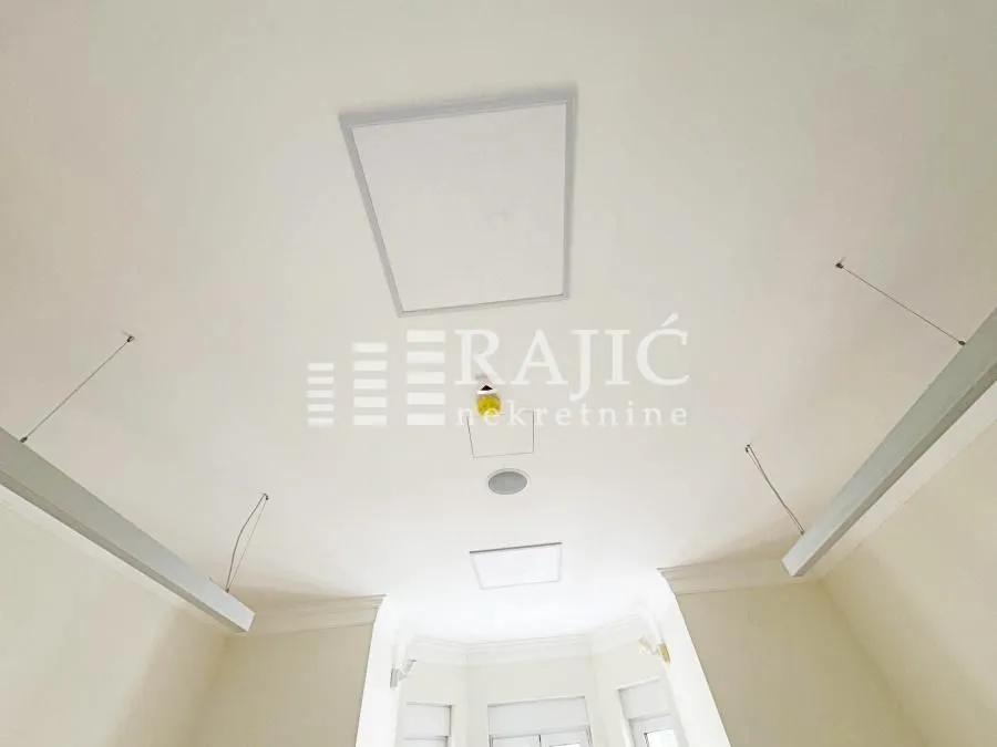 Rent, office space, 145m², Stari Grad, Beograd