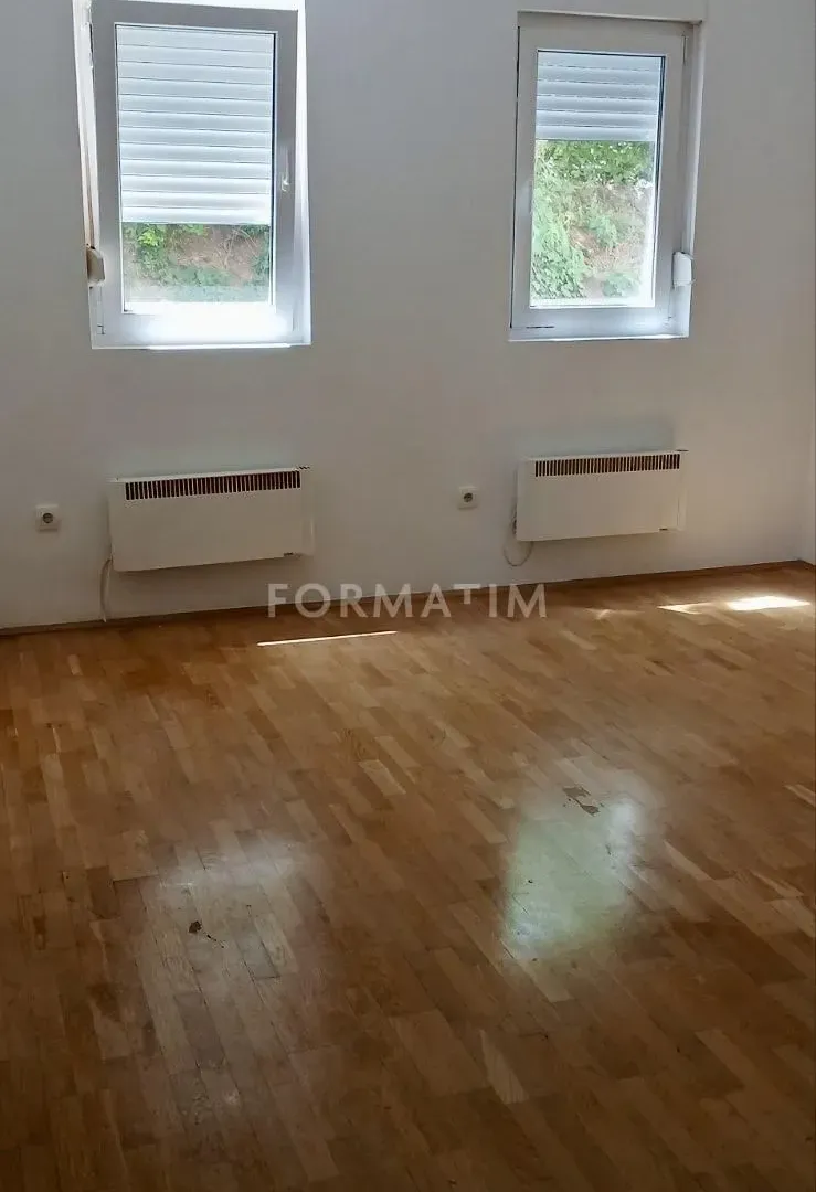 Izdavanje, dvosoban stan, 45m², Zvezdara Sve Podlokacije, Beograd