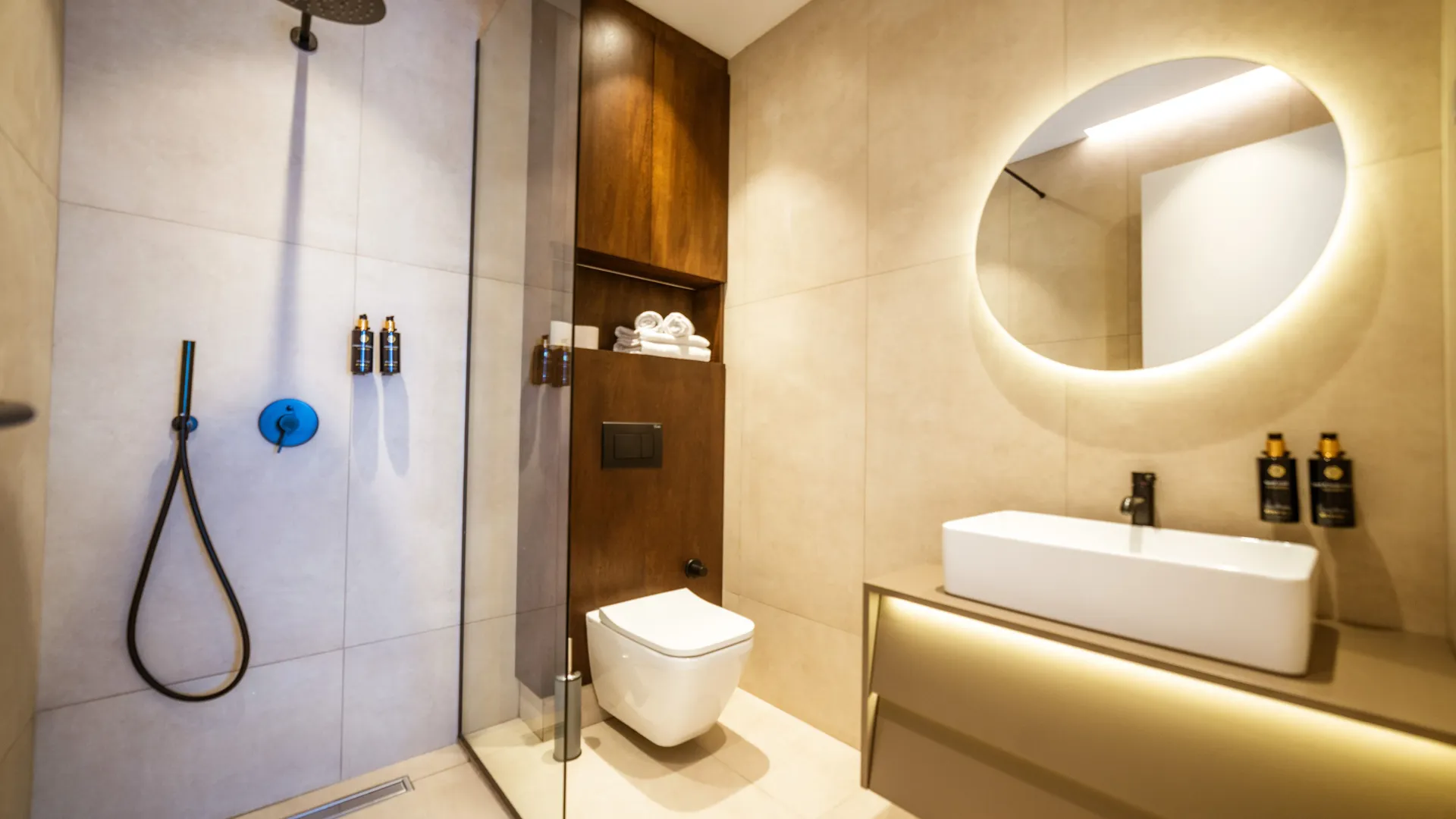 Sale, two bedroom apartment, 149m², Bečići, Budva
