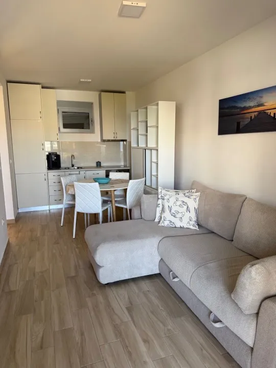 Stan-na-dan, dvosoban stan, 55m², Dobra Voda, Bar