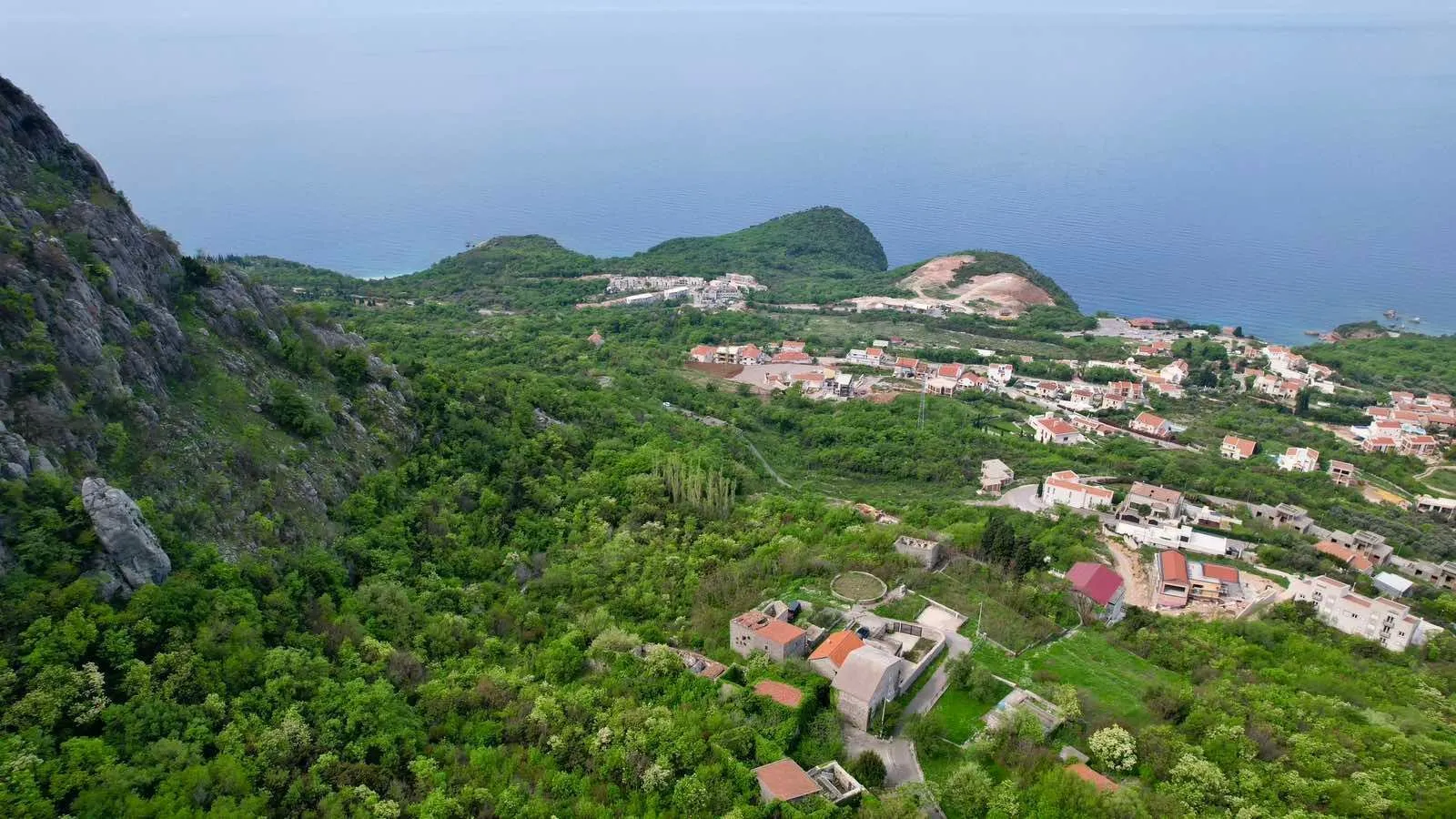 Prodaja, plac, 1640m², Blizikuće, Budva