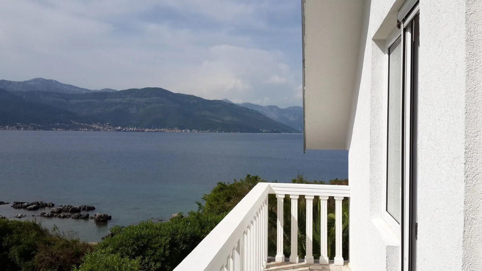 Prodaja, kuća, 176m², Krašići, Tivat