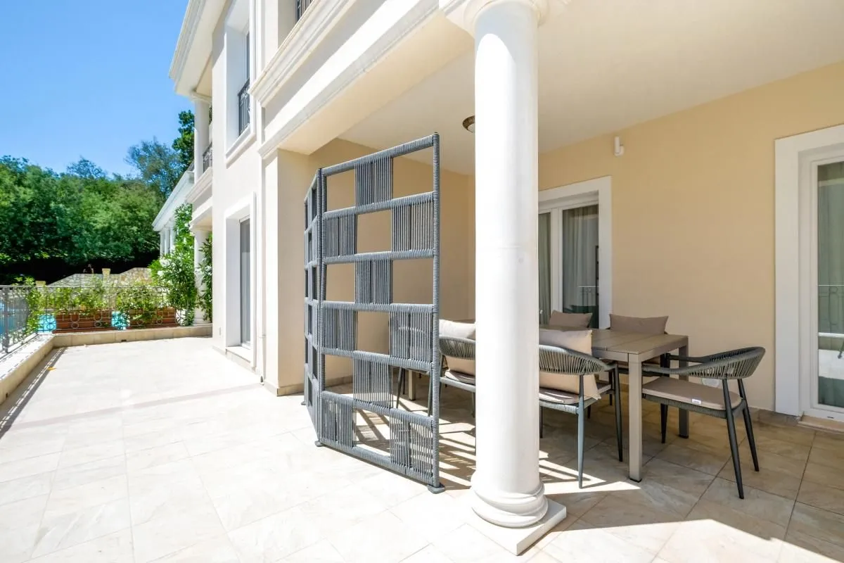 Prodaja, trosoban stan, 166m², Đenovići, Herceg Novi