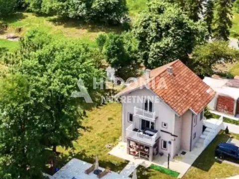 Kuća in Nemenikuće