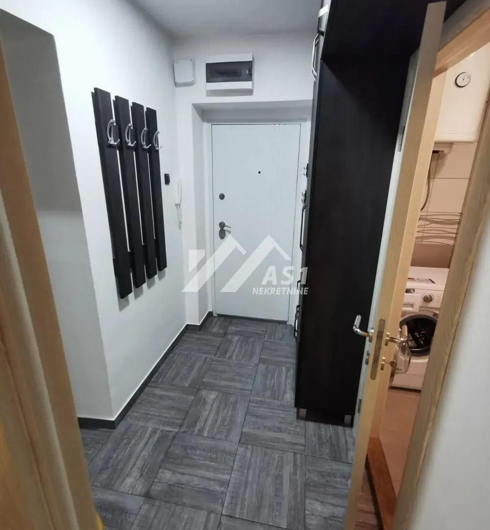 Izdavanje, jednosoban stan, 41m², Rotkvarija, Novi Sad Sve Podlokacije