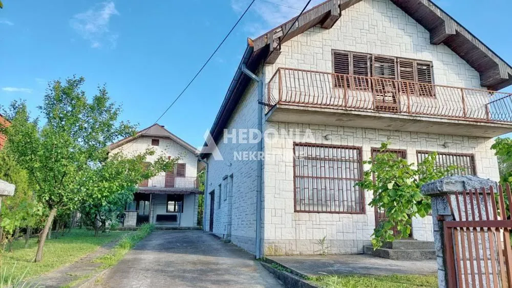 Prodaja, kuća, 300m², Arnajevo, Barajevo