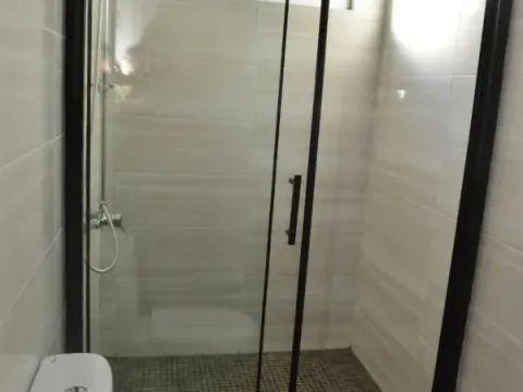 Izdavanje, četvorosoban stan, 218m², Kotor, Crna Gora - image 5