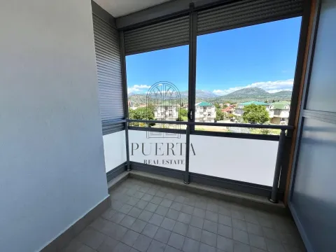 Rent, one bedroom apartment, 49m², City Kej, Podgorica - image 7