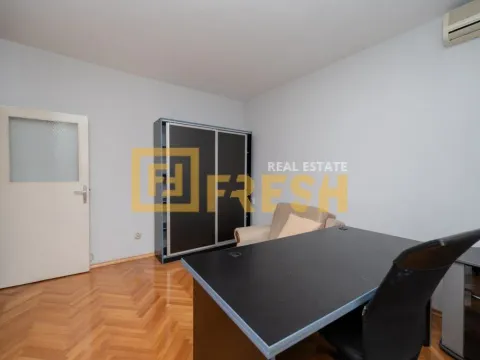 Izdavanje, poslovni prostor, 60m², Preko Morače, Podgorica - image 2