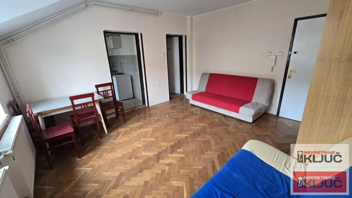 Izdavanje, jednosoban stan, 26m², Grbavica, Novi Sad Sve Podlokacije