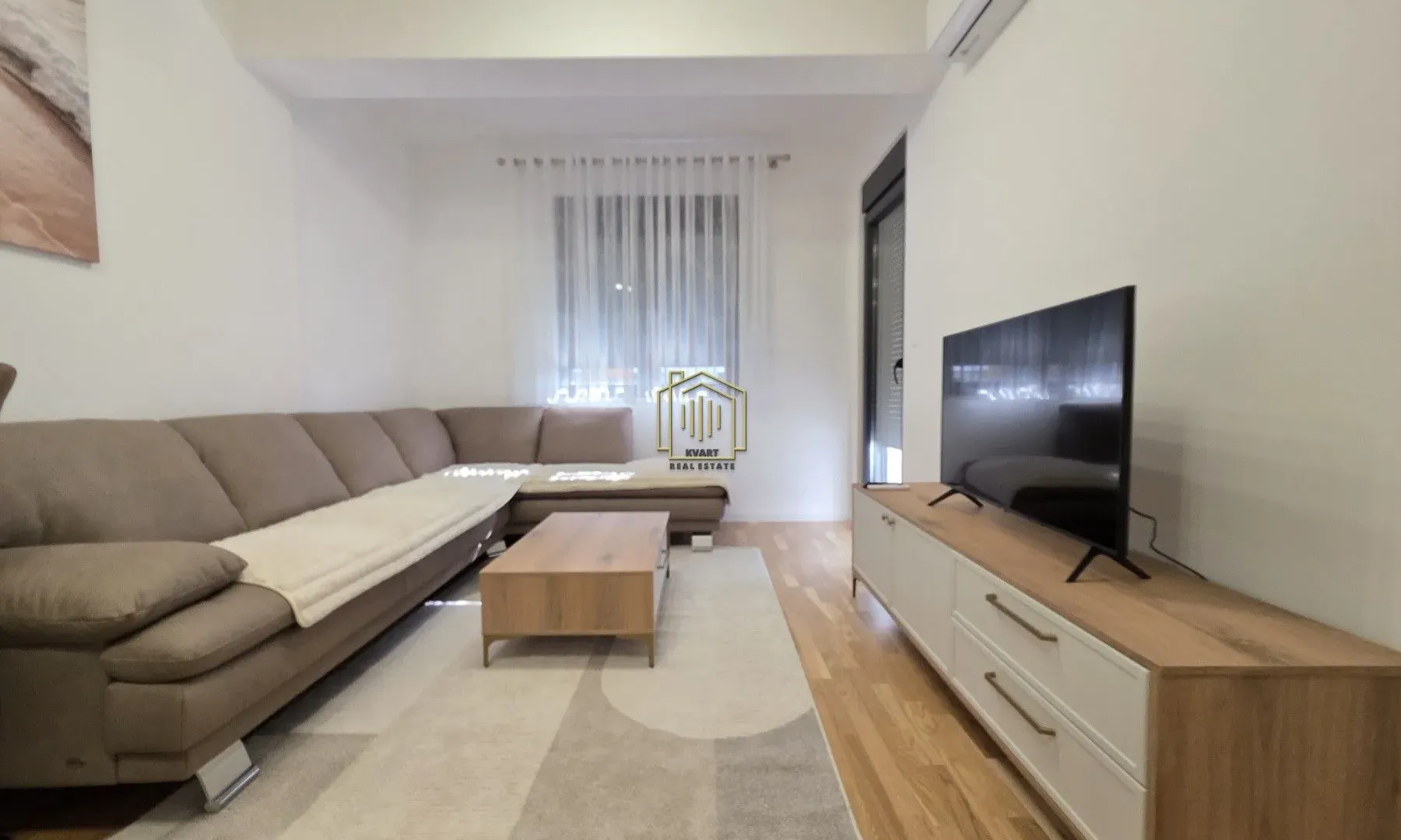 Izdavanje, jednosoban stan, 44m², Stari Aerodrom, Podgorica